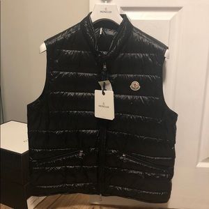 Moncler Vest (size Medium)